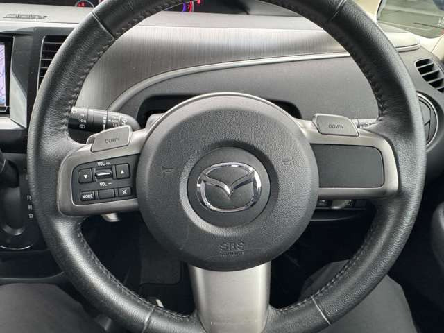 ���W����ɂ͍��i���̒��ÎԂ�V�Ԃ��������ł����W���䐔100��̑�^�W����֐��񂲗��X����������