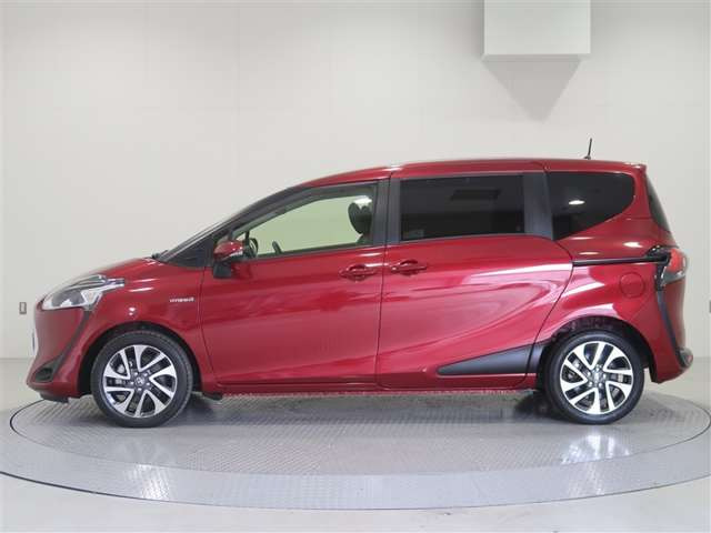 シエンタハイブリッド 1.5 G クエロ