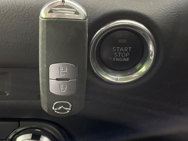 �y�A�h�o���X�g�L�[�z�J�o����|�P�b�g�ɓ��ꂽ�܂܂ł��h�A�̎{���E�������\�ȃX�}�[�g�L�[�𑕔��B�G���W���̃I���E�I�t�����J�M�����o���K�v����������Ƃ��Ă��֗��ł���