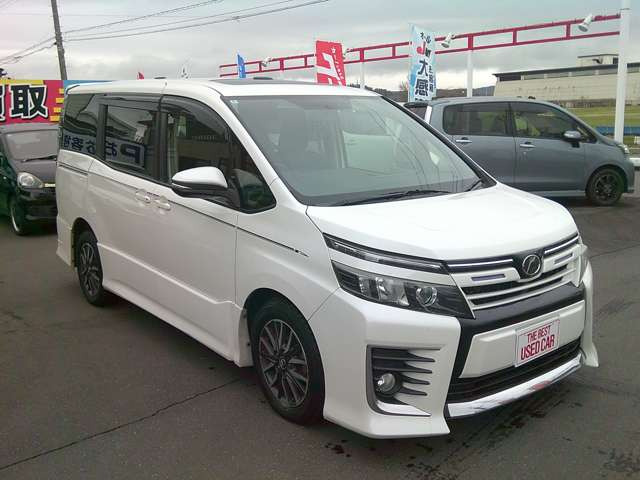 ヴォクシー2.0 ZS 4WD