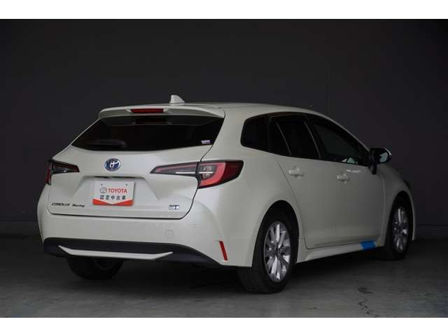 カローラツーリング1.8 ハイブリッド S