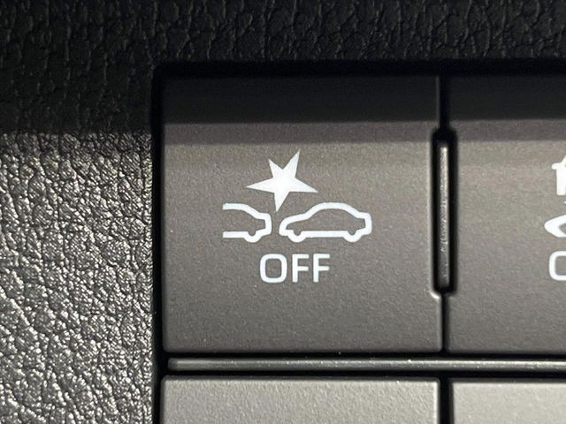 �y�X�}�[�g�A�V�X�g�z���s���ɑO���̎ԗ�����F�����A�Փ˂������Ȏ��͌x��ƃu���[�L�ŏՓˉ���Ɣ�Q�y�����A�V�X�g�B�����S�Ƀh���C�u�����y���݂��������܂��B