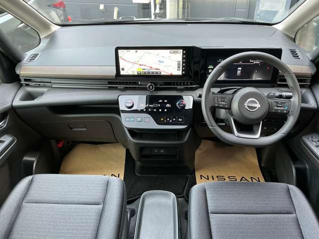 セレナ1.4 e-POWER ハイウェイスターV