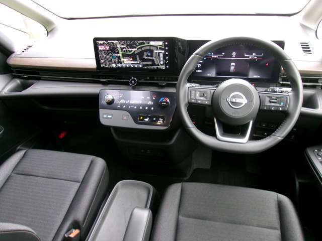 セレナ1.4 e-4ORCE ハイウェイスターV 4WD