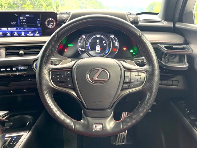 �y�����v�����X�e�A�����O�z�㎿�Ȋv���g�p���邱�ƂŁA��ɂ����������݂ƂĂ��^�]���₷���n���h���ł���