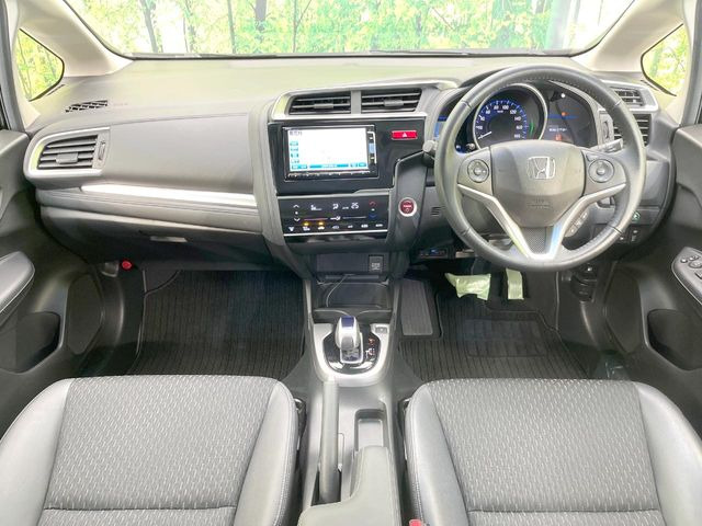 フィット1.5 ハイブリッド Lパッケージ