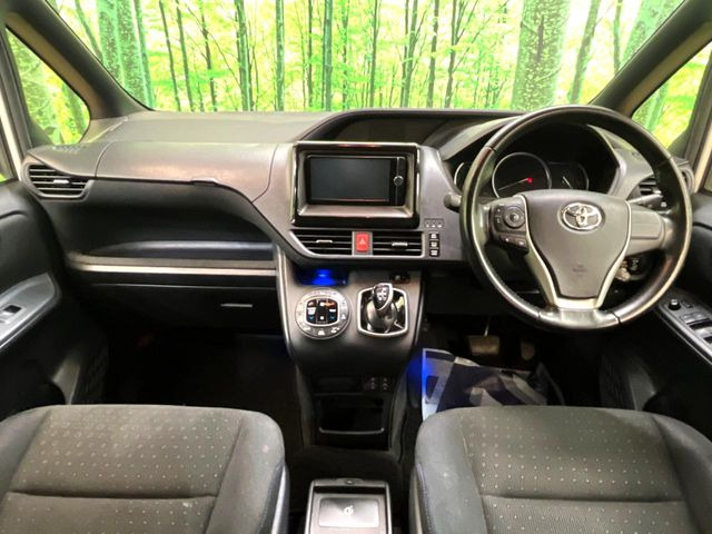 ヴォクシー1.8 ハイブリッド V