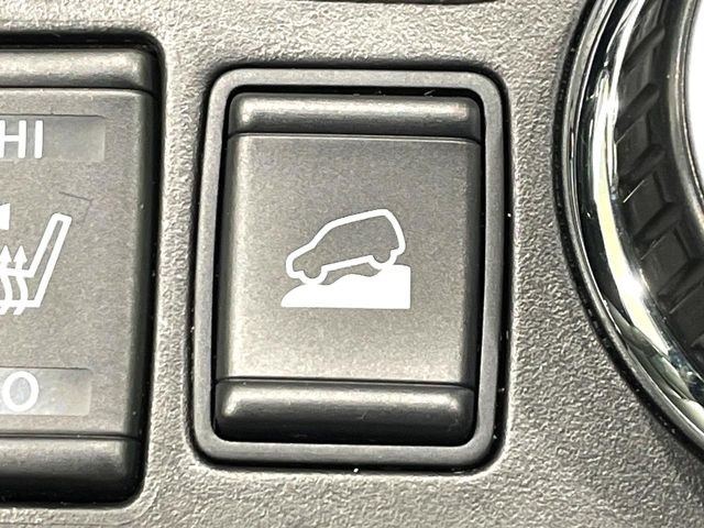 �y�_�E���q���A�V�X�g�z�}�ȍ⓹������Ƃ��Ɏ����Ńu���[�L�𐧌�A���̒ᑬ�x��ۂ��܂��B�ᓹ�∫�H�ȂǊ���₷���H�ʂ̉����ł��^�C�������b�N���Ȃ�������S!�n���h������ɏW���ł��܂�!