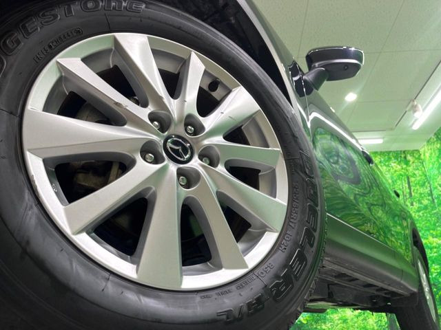 �y����17�C���`�A���~�z�C�[���z�O�ςɃ}�b�`���������A���~�z�C�[���𑕒����Ă���܂��B�e��ЊO�A���~�z�C�[����A�X�^�b�h���X�^�C�����戵�����Ă���܂��B���񂲑��k����������