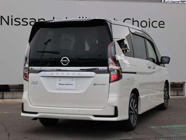 セレナ1.2 e-POWER ハイウェイスターV