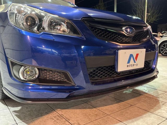 【STIエアロ】人気のSTIエアロを装備!クルマの外観がよりスタイリッシュになり、街中で存在感あふれる1台に♪将来買い替える時にもリセールに影響しやすく、価値ある人気の装備です!