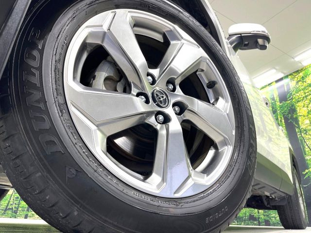 �y����18�C���`�A���~�z�C�[���z�O�ςɃ}�b�`���������A���~�z�C�[���𑕒����Ă���܂��B�e��ЊO�A���~�z�C�[����A�X�^�b�h���X�^�C�����戵�����Ă���܂��B���񂲑��k����������