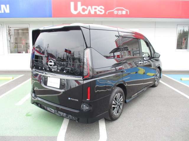 セレナ1.4 e-POWER ハイウェイスターV