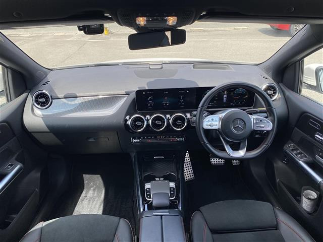 BクラスB200d AMGライン