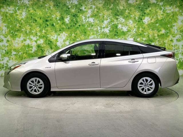 プリウス1.8 S セーフティ プラス