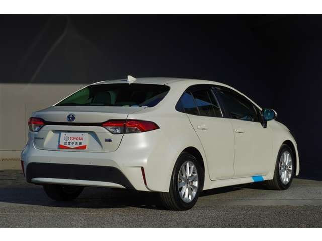 カローラ1.8 ハイブリッド S