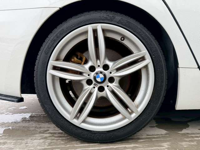 気になるお車がありましたら右の電話番号から直接お店にお問い合わせください。支払方法から車両情報、状態までなんでもご説明させて頂きます。スタッフ一同ご連絡お待ちしております。