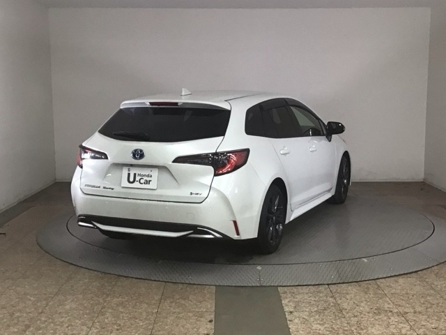 カローラツーリング1.8 ハイブリッド W×B