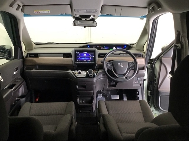 フリード1.5 ハイブリッド G