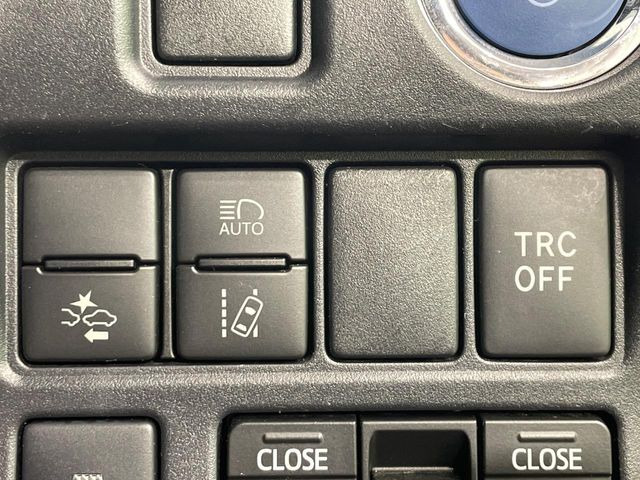 �y�g���^�Z�[�t�e�B�Z���X�z���s���ɑO���̎ԗ�����F�����A�Փ˂������Ȏ��͌x��ƃu���[�L�ŏՓˉ���Ɣ�Q�y�����A�V�X�g�B�����S�Ƀh���C�u�����y���݂��������܂��B