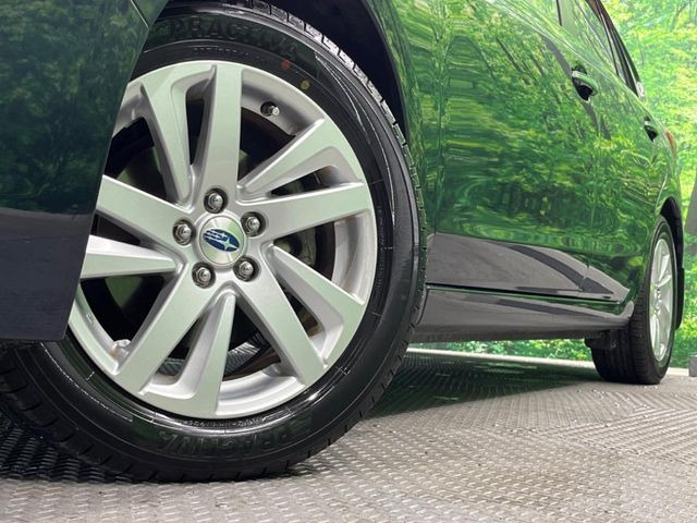 �y����16�C���`�A���~�z�C�[���z�O�ςɃ}�b�`���������A���~�z�C�[���𑕒����Ă���܂��B�e��ЊO�A���~�z�C�[����A�X�^�b�h���X�^�C�����戵�����Ă���܂��B���񂲑��k����������