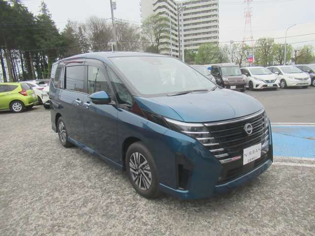 セレナ1.4 e-POWER ハイウェイスターV