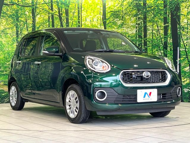 高透明度のガラス皮膜で撥水はもちろん、上質なツヤ・光沢を実現。紫外線や酸性雨から大切な愛車を保護し、色あせ・劣化を防止。「弾スプラッシュコート」、「弾プリミッサコート」からお選びいただけます。