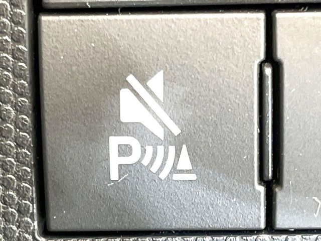 【コーナーセンサー】バンパーに付いたセンサーが障害物を検知!一定の距離に近づくとアラートで教えてくれます♪狭い駐車スペースや車庫入れ時も安心ですね☆