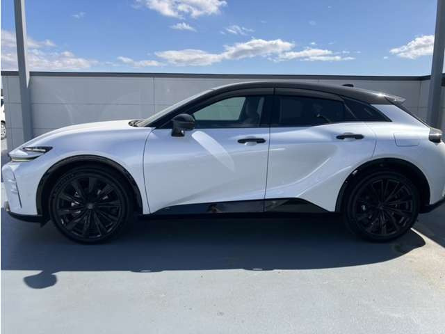 クラウンスポーツ2.5 Z E-Four 4WD