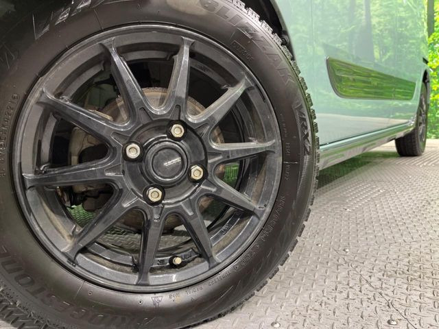 �y�A���~�z�C�[���z�O�ςɃ}�b�`�����A���~�z�C�[���𑕒����Ă���܂��B�e��A���~�z�C�[����A�X�^�b�h���X�^�C�����戵�����Ă���܂��B���񂲑��k����������