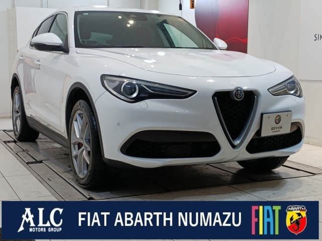 ステルヴィオファースト エディション 4WD