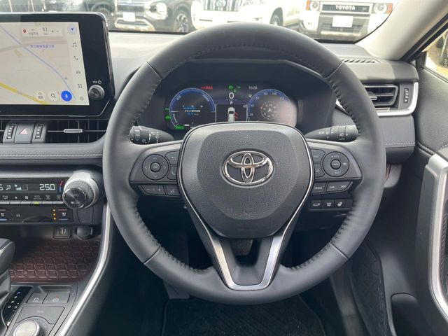 �y�����v�����X�e�A�����O�z�㎿�Ȋv���g�p���邱�ƂŁA��ɂ����������݂ƂĂ��^�]���₷���n���h���ł���