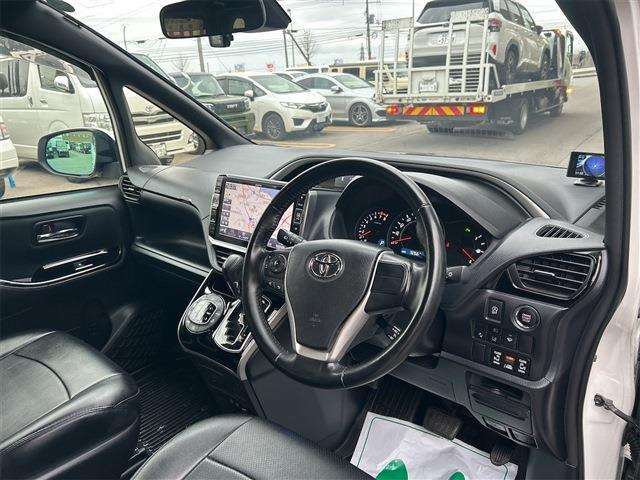 �[�ԑO�ɓ��O���̃N���[�j���O���������܂��B�e��R�[�e�B���O(�ʓr�L��)�����p�ӂ��Ă���܂��̂ŁA���񂲑��k���������B