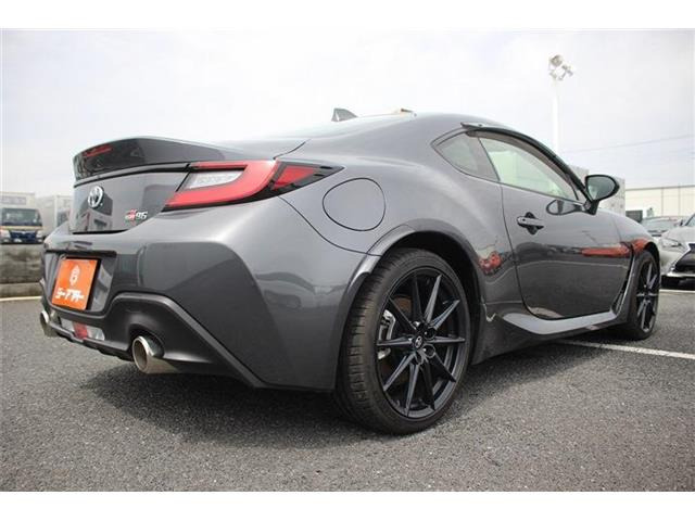 ���Ǝҗl�ւ̔̔��͂��f�肳���Ă��������܂��B �Ԍ������ԗ��̏ꍇ�́A�Ԍ����擾�������x�������z�ŕ\�����Ă���܂��B