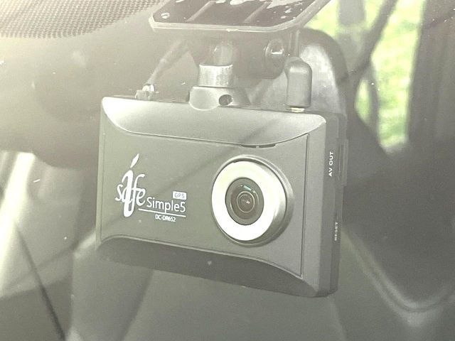 �y�h���C�u���R�[�_�[�z�h���C�u���R�[�_�[����!���s���͂������A������^�]�⎖�̂ɑ��������ہA�f���ŋL�^���A����̃��X�N�ɔ����܂��B���L�^�pSD�J�[�h�͂��q�l�����g�ł��������������K�v������܂��B