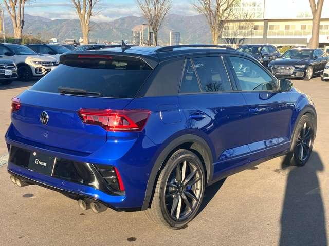 T-RocR ブラック スタイル パフォーマンス 4WD