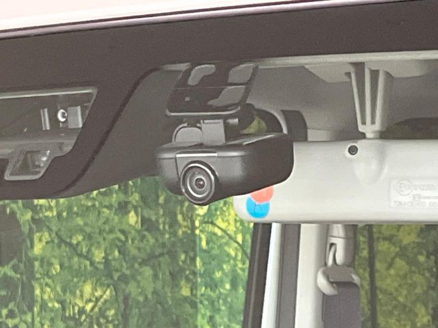 �y�h���C�u���R�[�_�[�z�h���C�u���R�[�_�[����!���s���͂������A������^�]�⎖�̂ɑ��������ہA�f���ŋL�^���A����̃��X�N�ɔ����܂��B���L�^�pSD�J�[�h�͂��q�l�����g�ł��������������K�v������܂��B