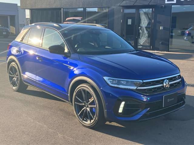 T-RocR ブラック スタイル パフォーマンス 4WD