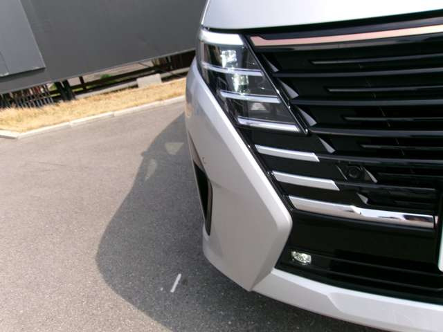 セレナ1.4 e-POWER ハイウェイスターV 90周年記念車