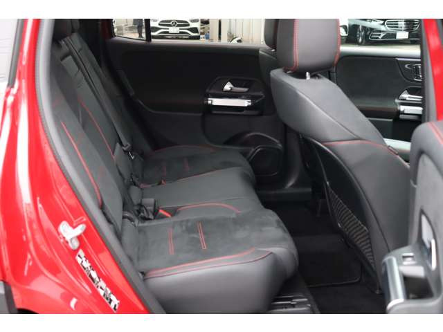 GLBGLB200d 4マチック AMGラインパッケージ 4WD