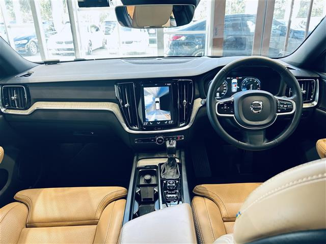 V60T5 インスクリプション