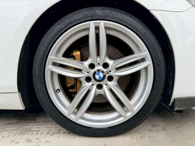 気になるお車がありましたら右の電話番号から直接お店にお問い合わせください。支払方法から車両情報、状態までなんでもご説明させて頂きます。スタッフ一同ご連絡お待ちしております。