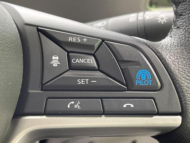 �y�v���p�C���b�g�z�������H�ł̒��������s���y��!!�a�؎��Ə��񑖍s�̃V�[���ŁA�A�N�Z���E�u���[�L�E�X�e�A�����O�������Ő��䂵�A�������^�]�̕��S���y�����Ă���܂���