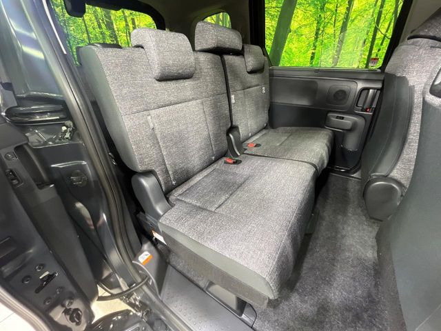 ���i���ȃI���W�i���t���A�}�b�g���I�v�V�����ɂĂ��p�ӂ��Ă���܂��B���D���ȃf�U�C����J���[�����Ԃɍ��킹�đI��ł����������Ƃ��ł��܂���