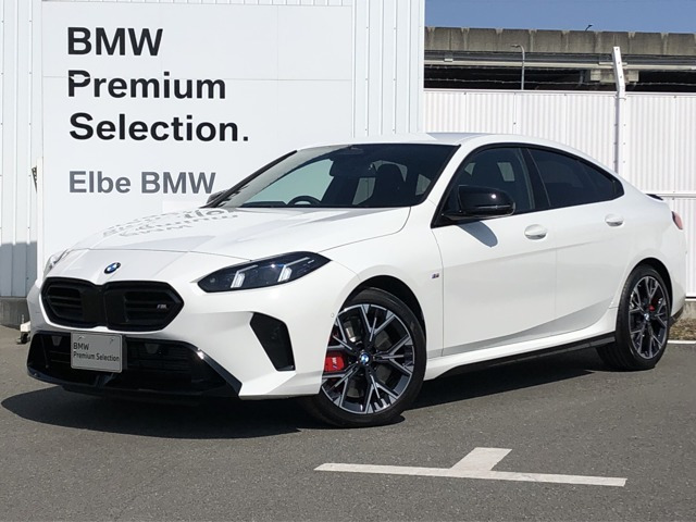 2シリーズグランクーペM235 xドライブ 4WD