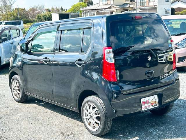 ���X�ł͌y�����Ԃ��畁�ʎԂ܂ŕ��L���I�[�����[�J�[�̎Ԏ�E�F�E�O���[�h��L�x�ɑ����Ă���܂��B