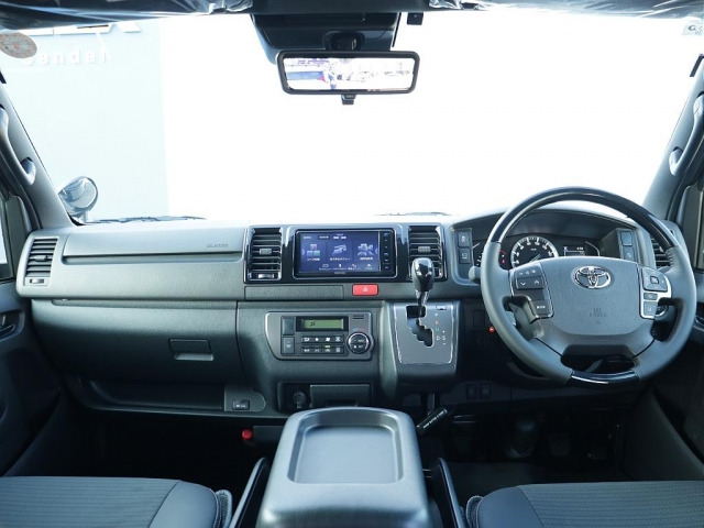 ハイエースバン2.8 スーパーGL ダークプライム S ロング ディーゼル 4WD