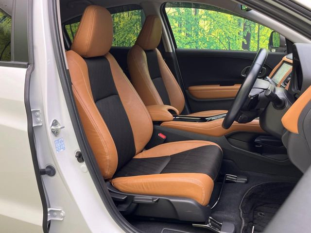 �y�n�[�t���U�[�V�[�g�z�������ƍ���S�n�𗼗������l�C�̃V�[�g���w�ʁE���ʂ̃t�@�u���b�N�f�ނ́A�ʋC���̗ǂ��⊊��ɂ����ɗD��Ă��܂��B�C���╞���ɍ��E���ꂸ���K�ɂ���肢�������܂��B