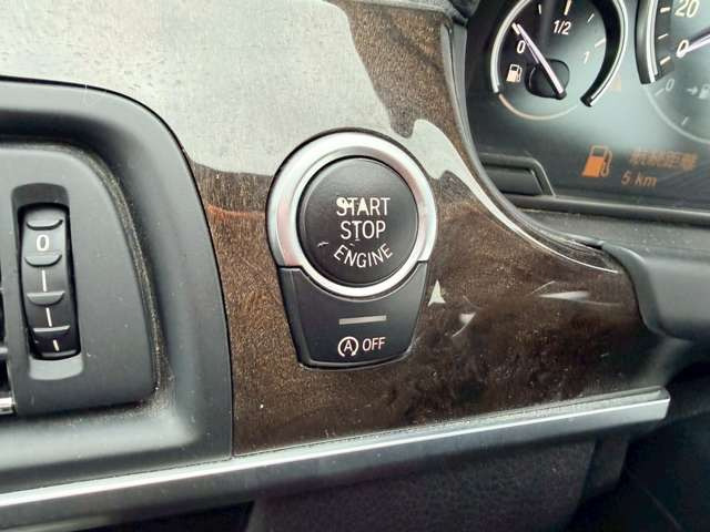 �C�ɂȂ邨�Ԃ�����܂�����E�̓d�b�ԍ����璼�ڂ��X�ɂ��₢���킹���������B�x�����@����ԗ����A��Ԃ܂łȂ�ł������������Ē����܂��B�X�^�b�t�ꓯ���A�����҂����Ă���܂��B