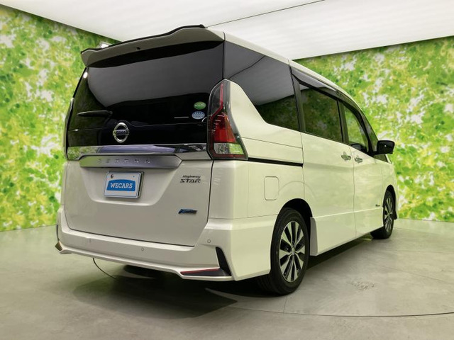 セレナ2.0 ハイウェイスター Vセレクション